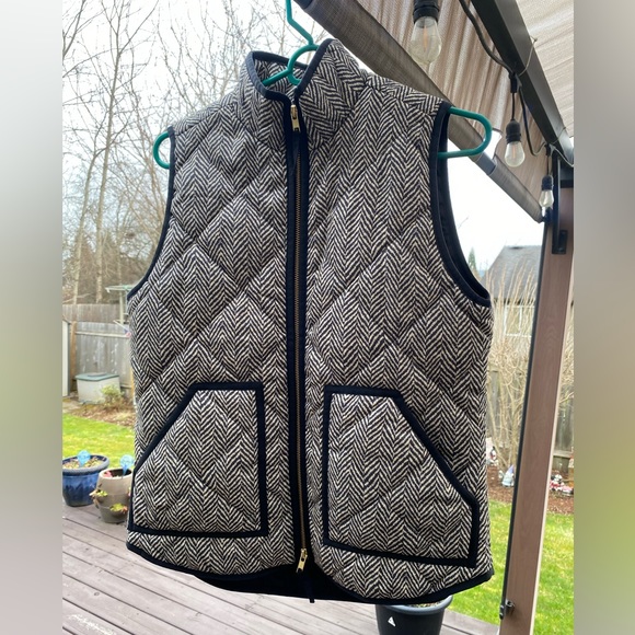 J. Crew Herringbone Quilted Vest Down & Waterfowl Fill Women’s Size XS EUC - Picture 15 of 16